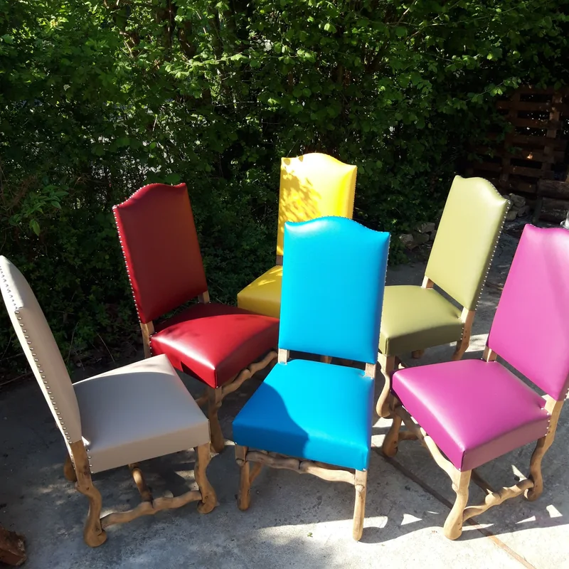 chaises louis III, simili cuir