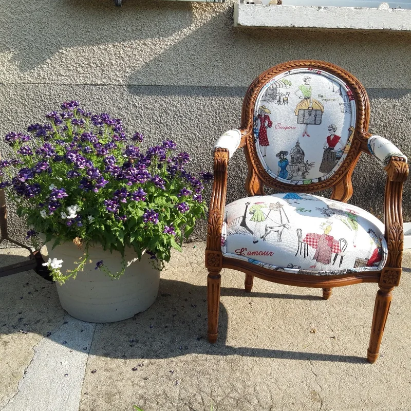 Fauteuil enfant style Louis XVI